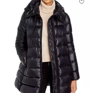 Moncler Suyen Hooded down parka